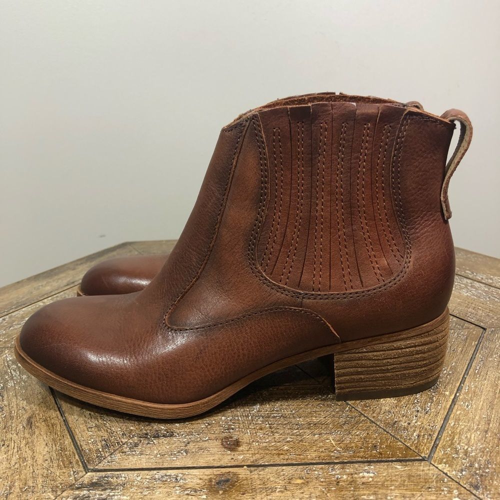 Sofft Chestnut Brown Leather Chelsea Ankle Booties